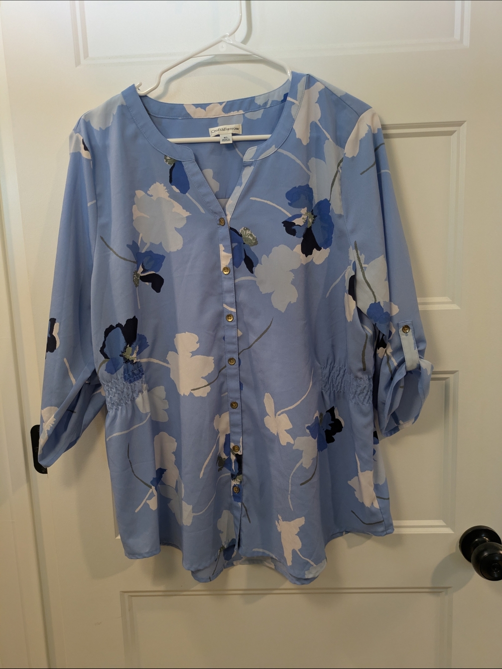 🔴 3/$15 croft & barrow Light Blue Floral Button-Front Blouse